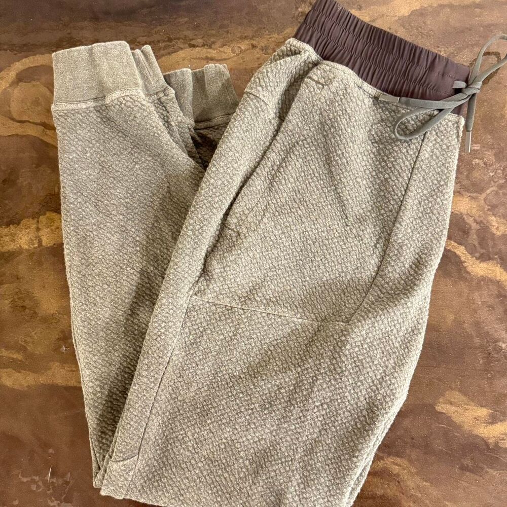 Lululemon Men's Brown and Grey Joggers-tracksuits